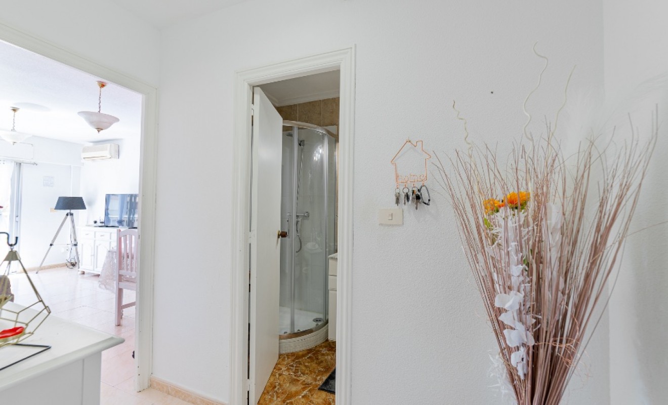 Revente - Appartement - Punta Prima