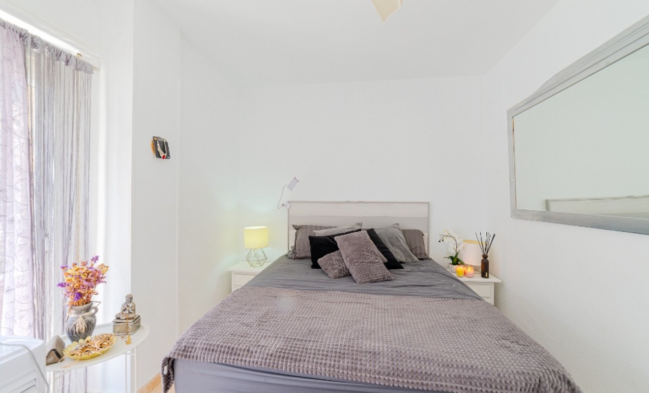 Revente - Appartement - Punta Prima