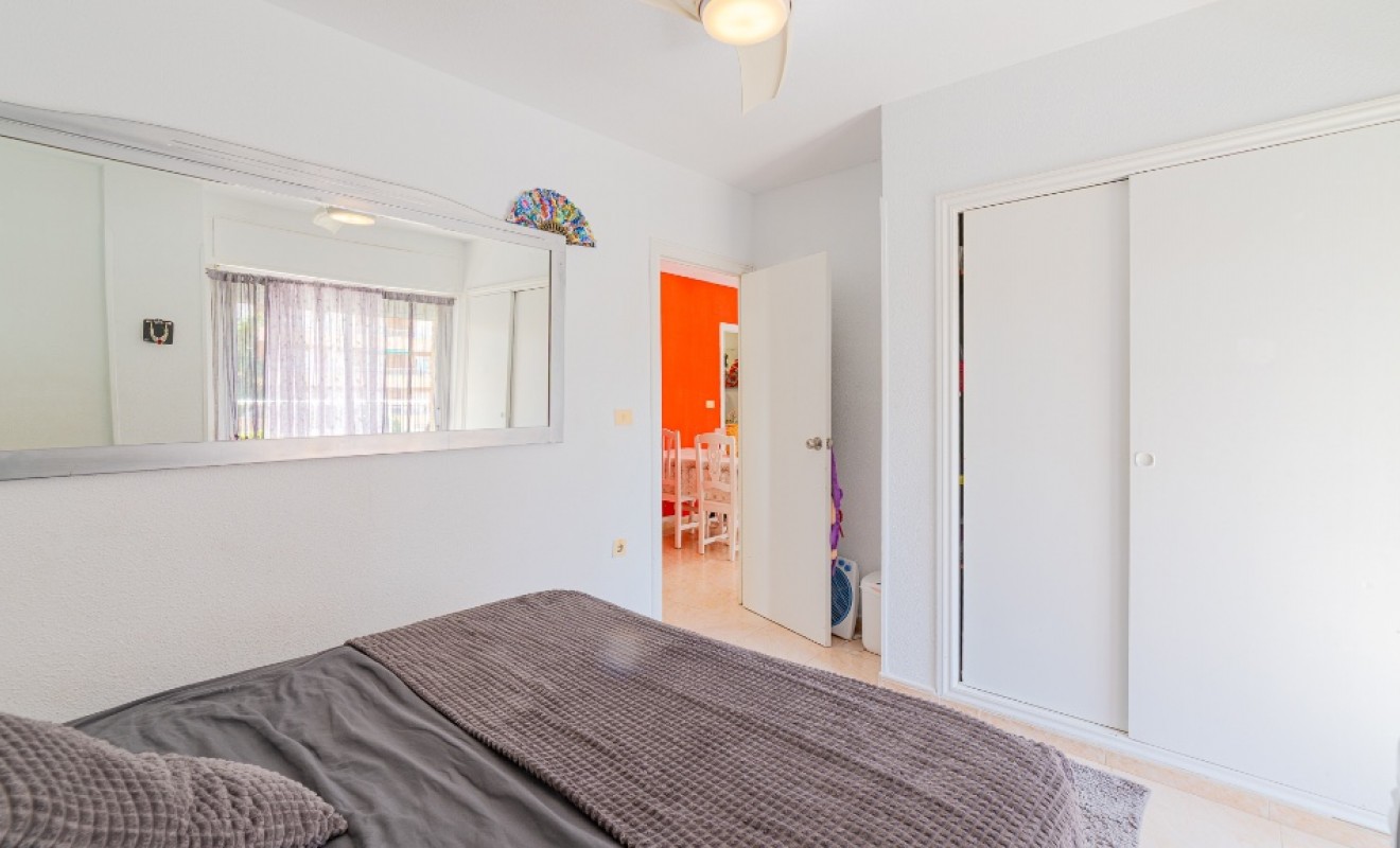 Revente - Appartement - Punta Prima