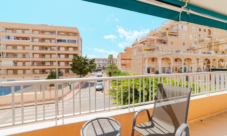 Revente - Appartement - Punta Prima