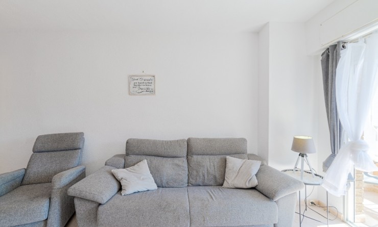 Revente - Appartement - Punta Prima