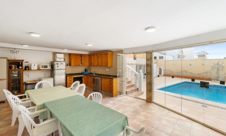 Sale - Villa - Orihuela Costa