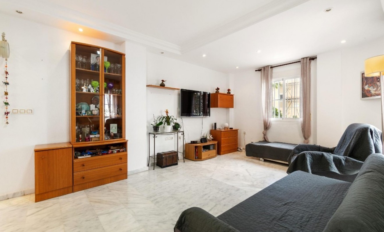 Sale - Villa - Orihuela Costa