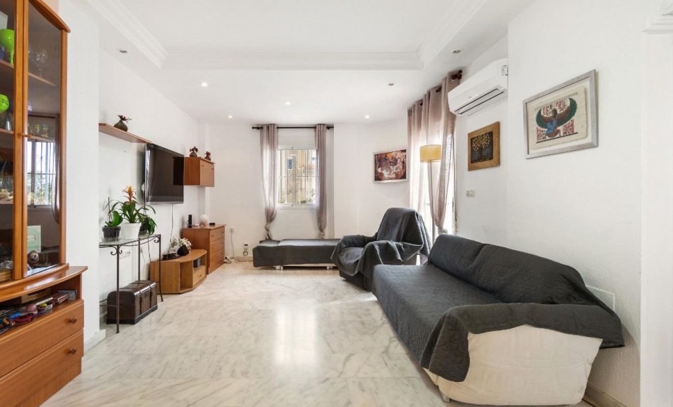 Sale - Villa - Orihuela Costa