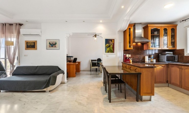 Sale - Villa - Orihuela Costa