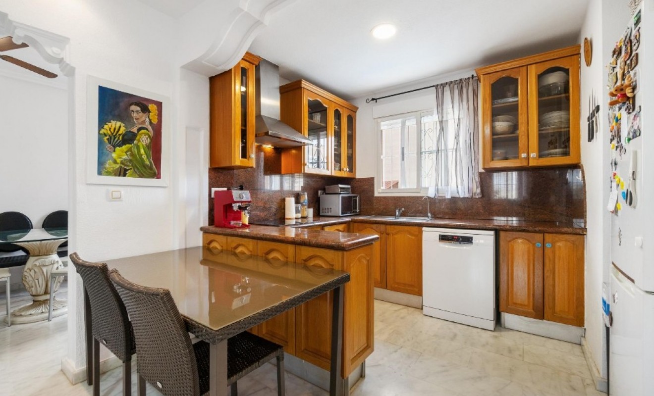 Sale - Villa - Orihuela Costa