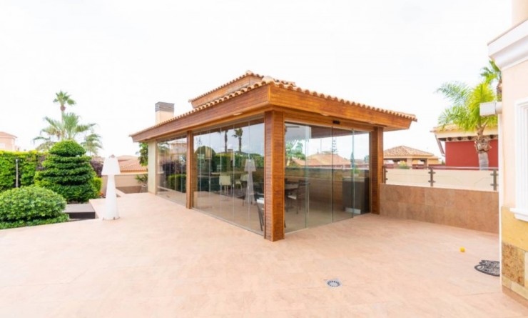 Sale - Villa - Torrevieja - Aguas Nuevas