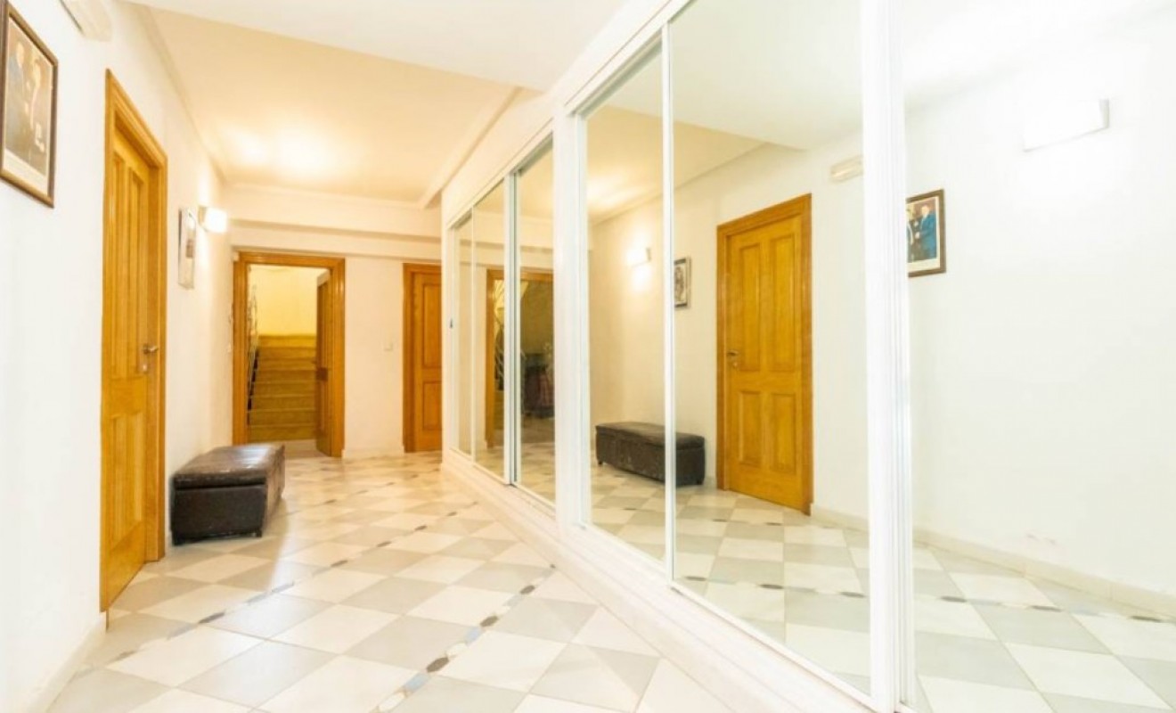 Sale - Villa - Torrevieja - Aguas Nuevas