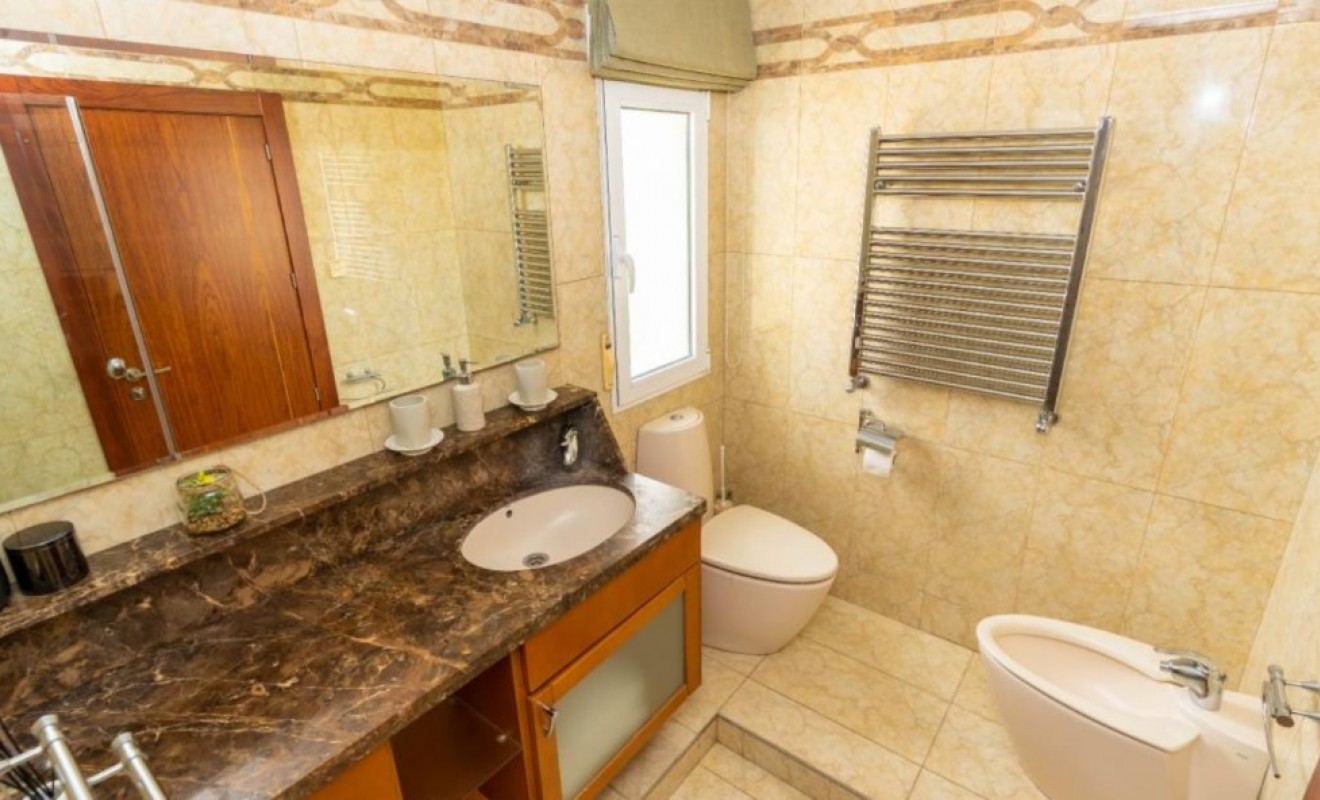 Sale - Villa - Torrevieja - Aguas Nuevas