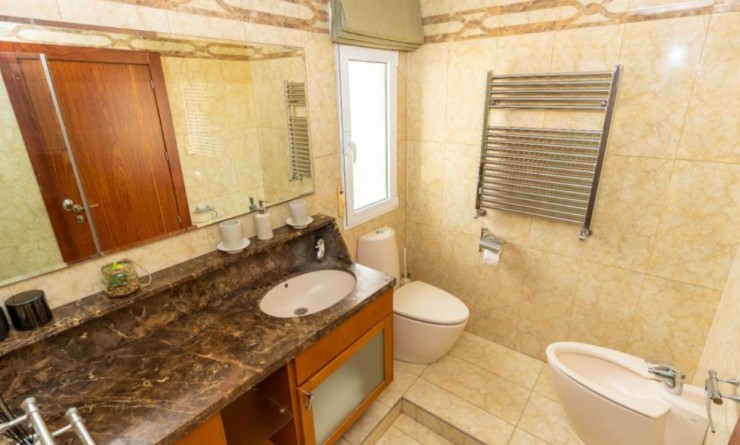 Sale - Villa - Torrevieja - Aguas Nuevas