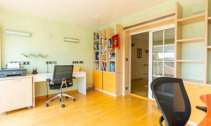 Sale - Villa - Torrevieja - Aguas Nuevas