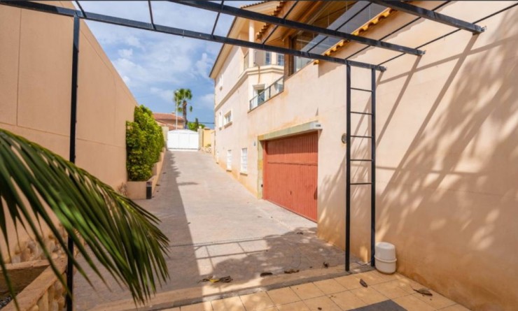 Sale - Villa - Torrevieja - Aguas Nuevas
