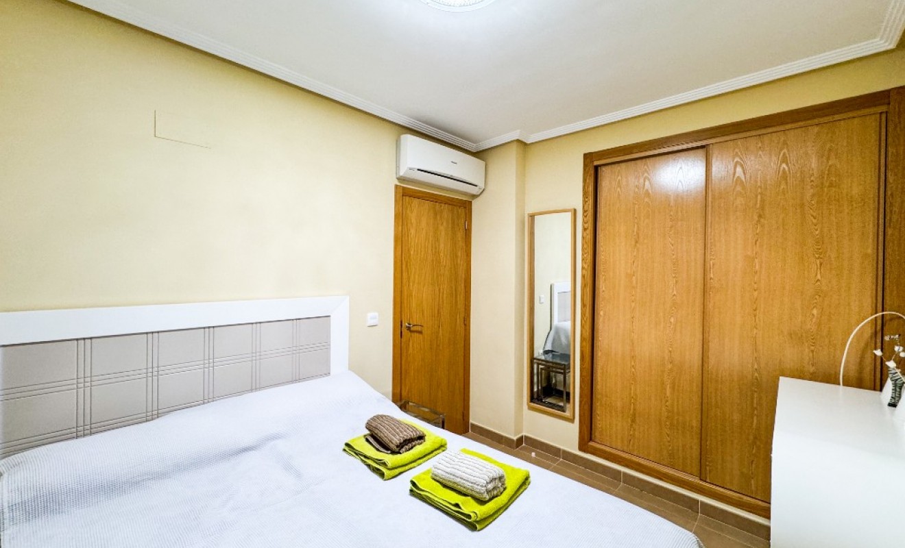 Korte termijn verhuur - Appartement - Playa Flamenca - Zeniamar