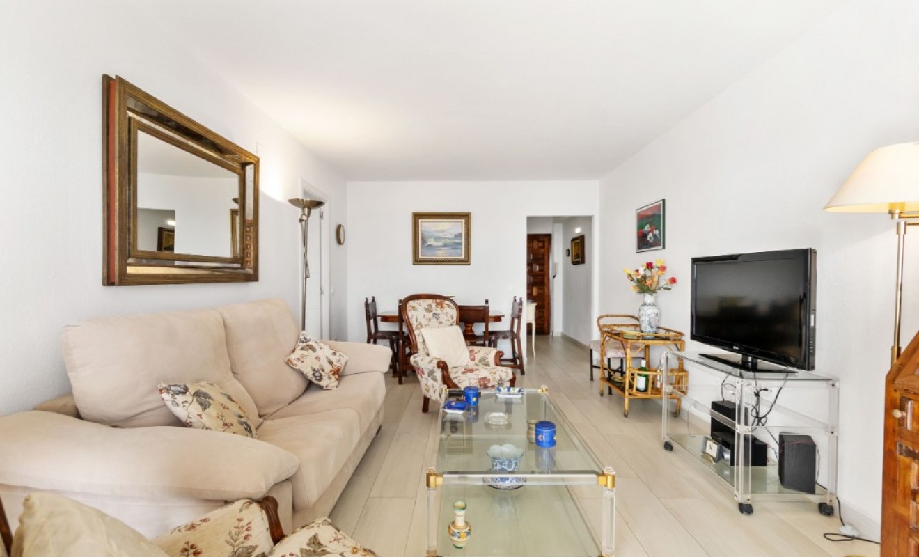 Sale - Apartment - Campoamor