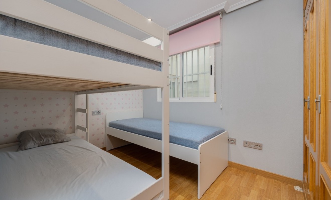 Sale - Apartment - Torrevieja - torrevieja