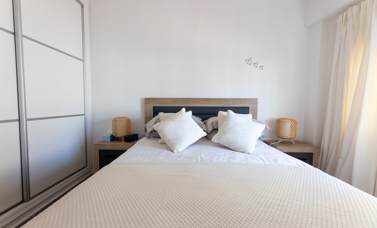 Revente - Appartement - Punta Prima