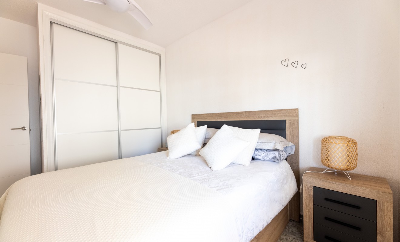 Revente - Appartement - Punta Prima