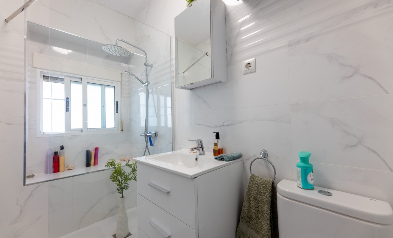 Revente - Appartement - Punta Prima