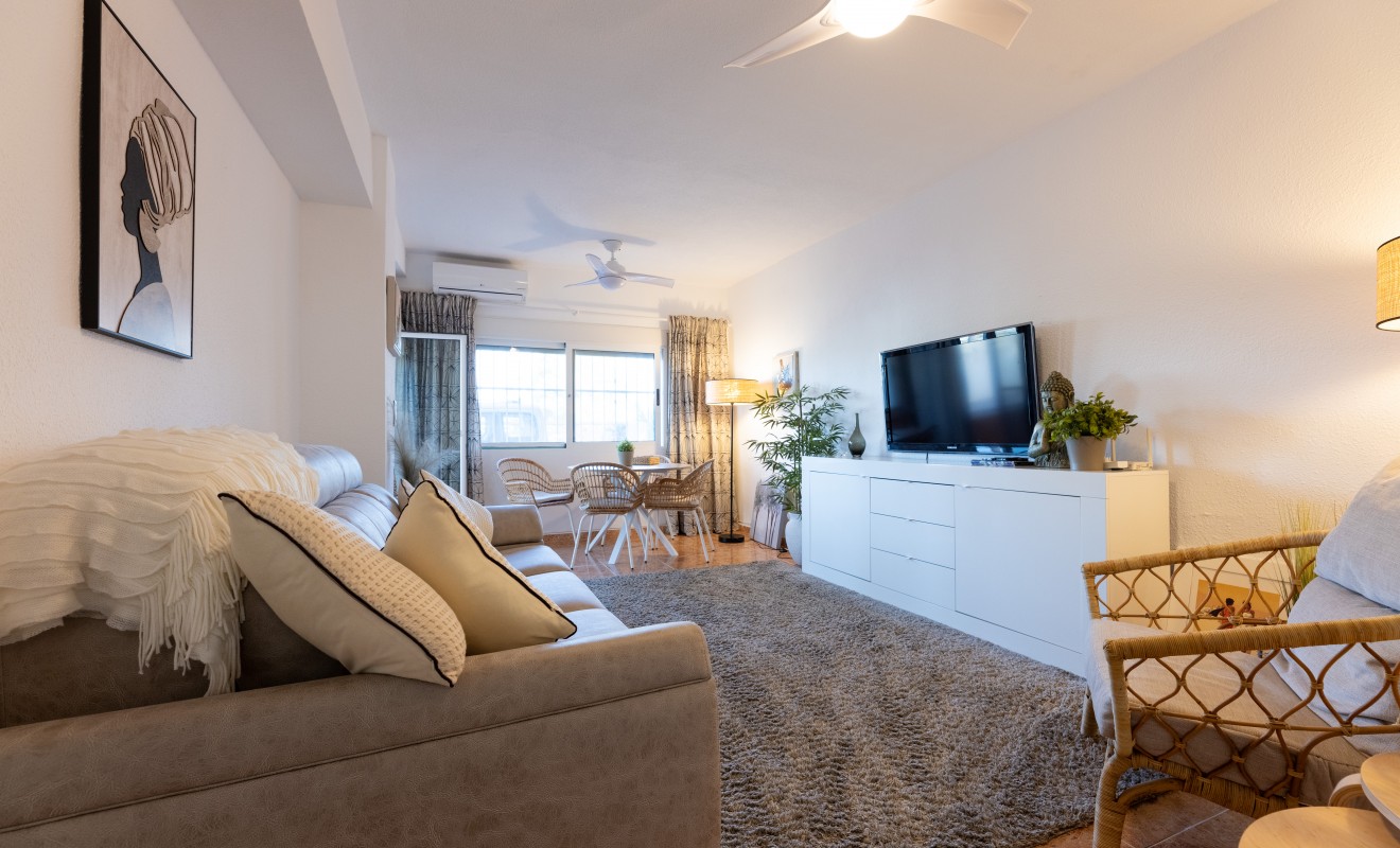 Revente - Appartement - Punta Prima