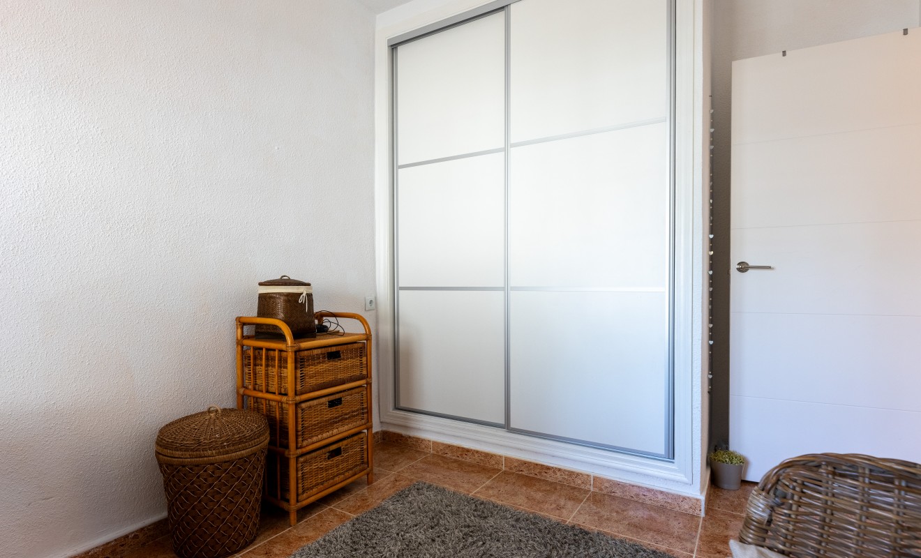 Revente - Appartement - Punta Prima