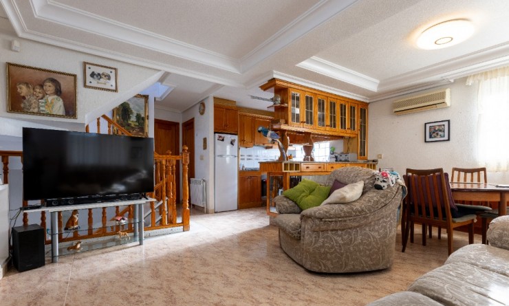 Sale - Villa - Los Altos