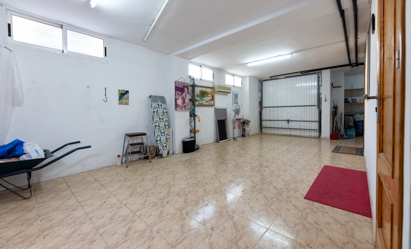 Sale - Villa - Los Altos