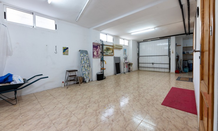 Sale - Villa - Los Altos