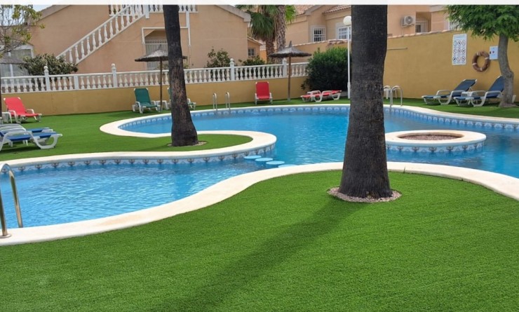 Sale - Villa - Los Altos