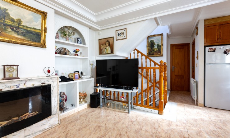 Sale - Villa - Los Altos