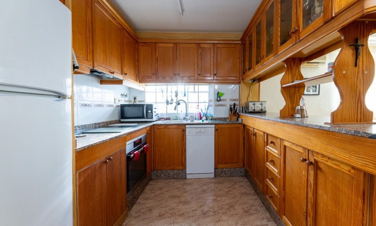 Sale - Villa - Los Altos