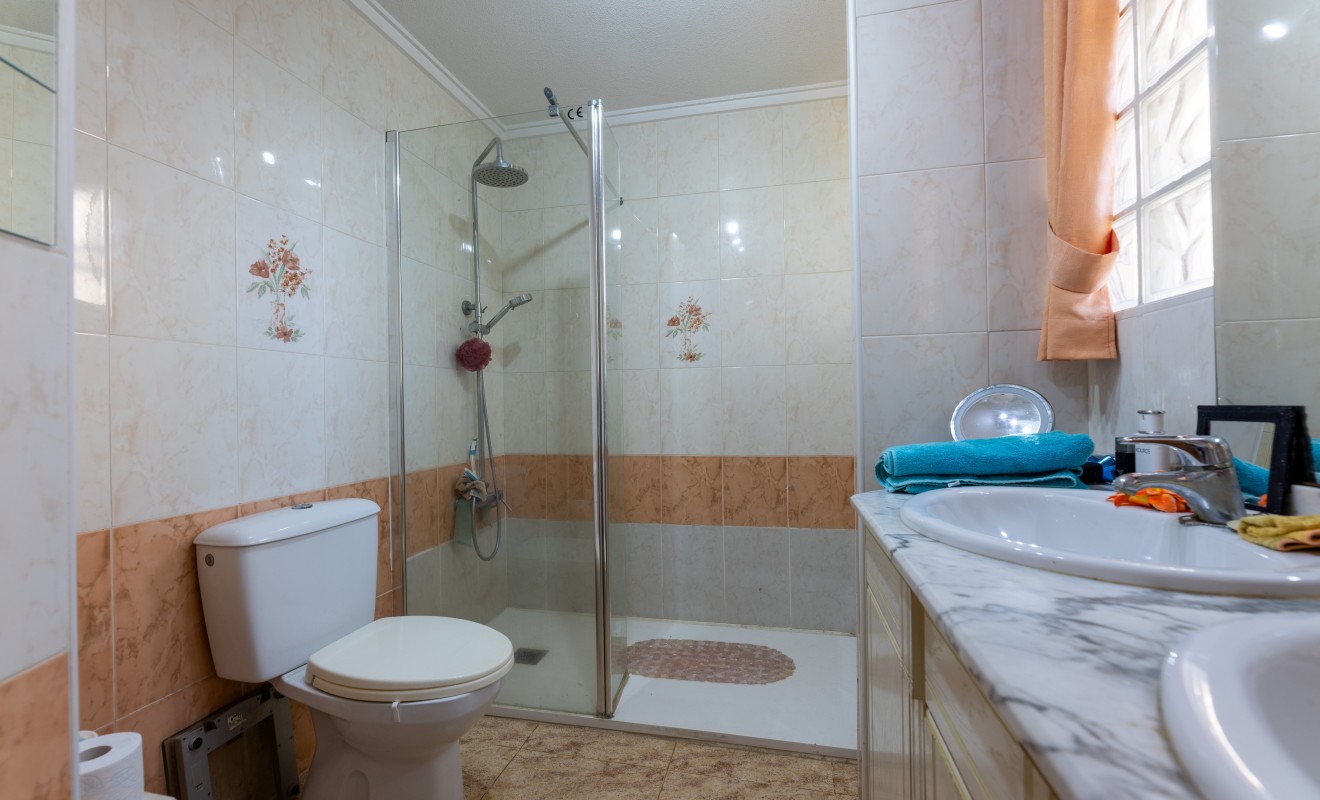 Sale - Villa - Los Altos