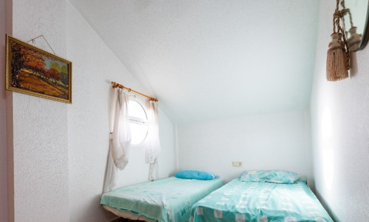 Sale - Villa - Los Altos