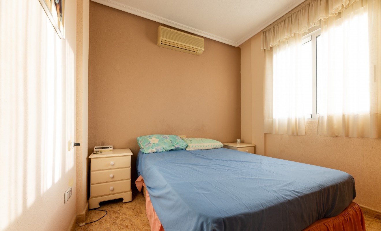 Sale - Villa - Los Altos