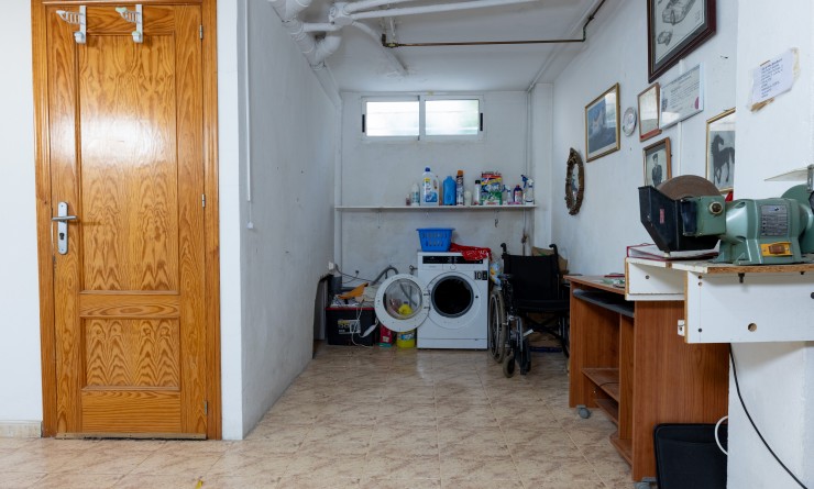 Sale - Villa - Los Altos