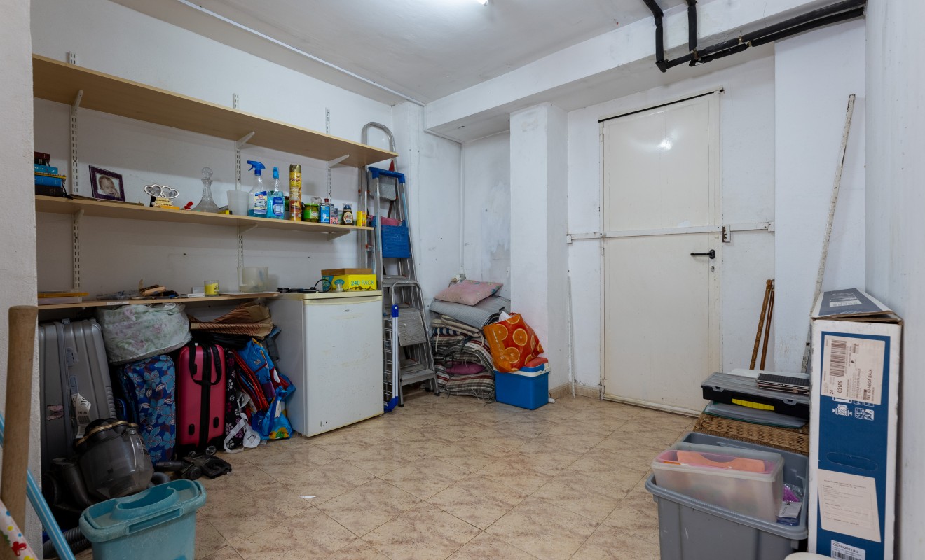 Sale - Villa - Los Altos