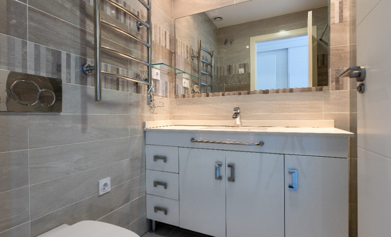 Wederverkoop - Appartement - Punta Prima - Sea Senses