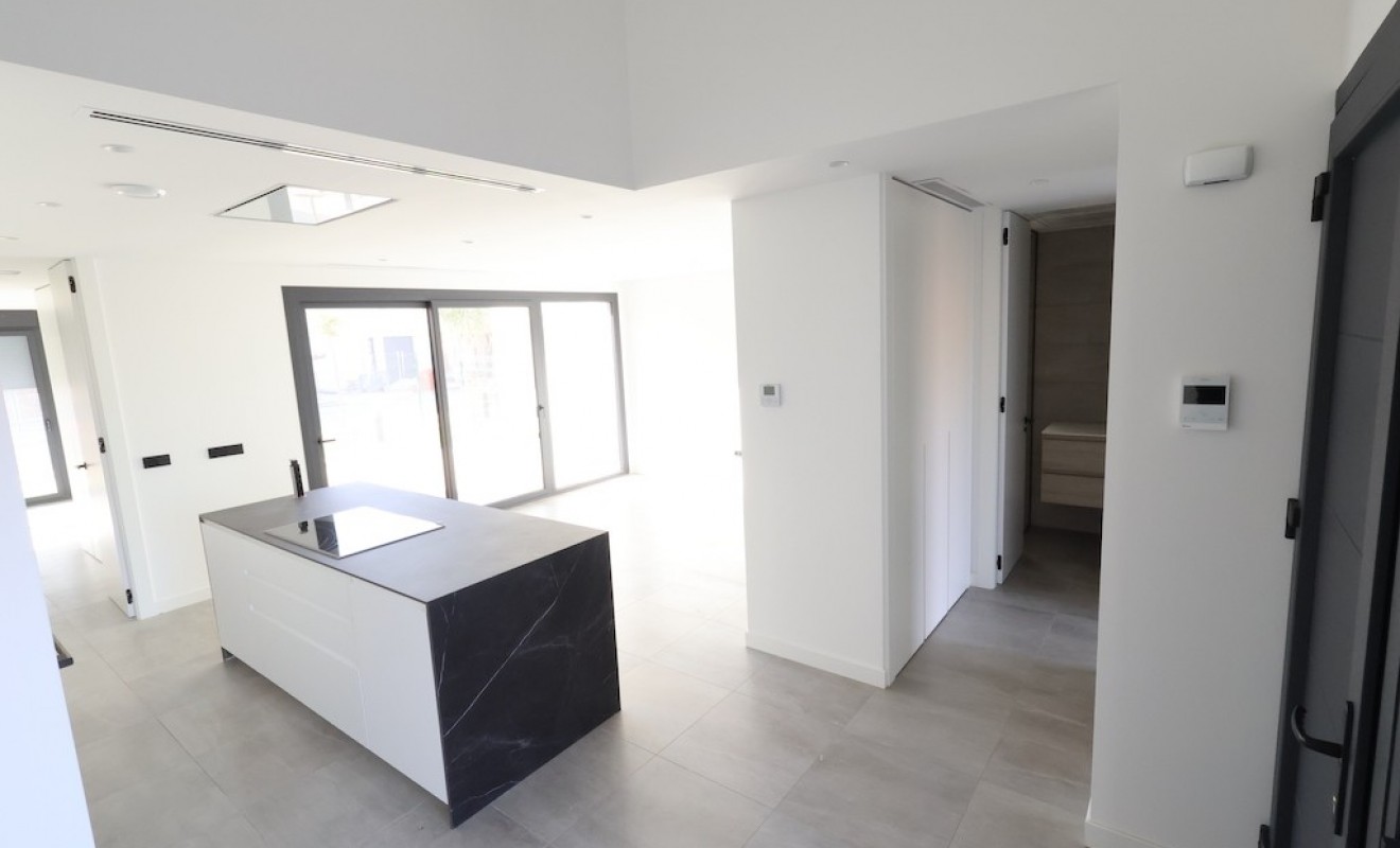 Sale - Villa - Los Alcázares