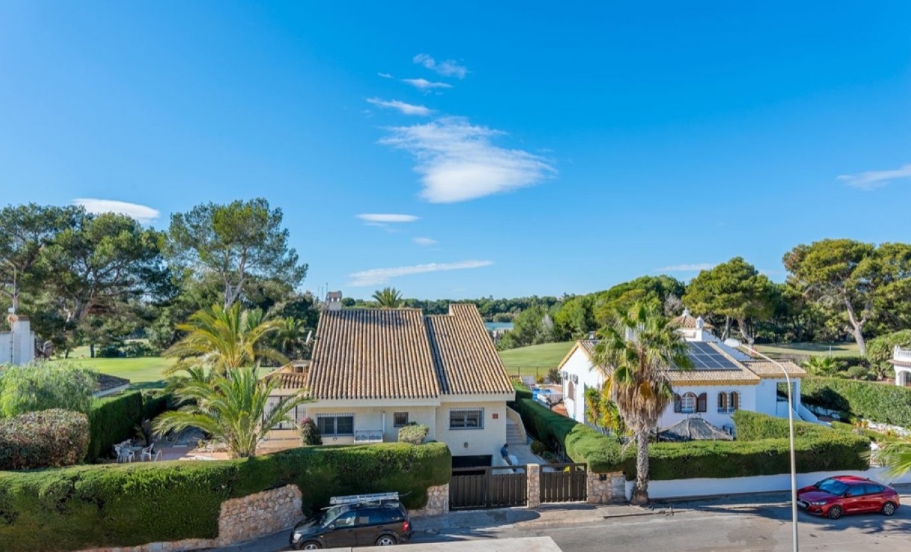 Revente - Villa - Orihuela Costa - Villamartín