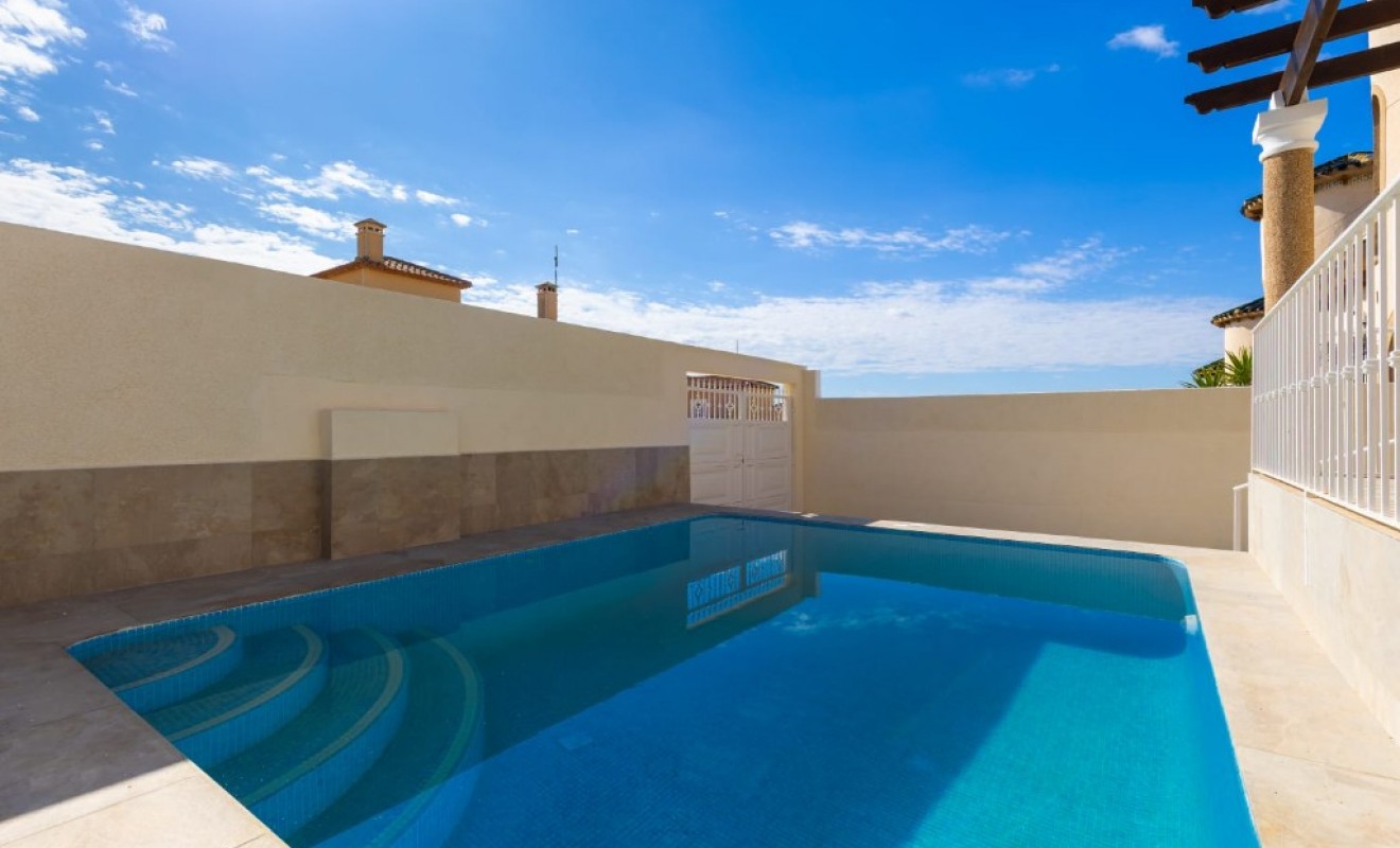 Sale - Villa - Orihuela Costa - Villamartín