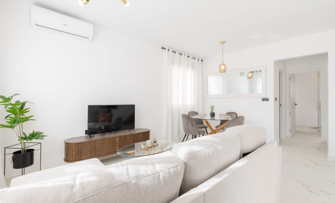 Sale - Villa - Orihuela Costa - Villamartín