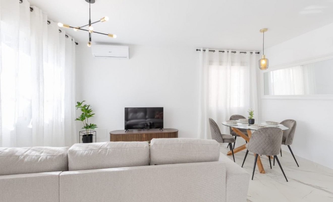 Sale - Villa - Orihuela Costa - Villamartín