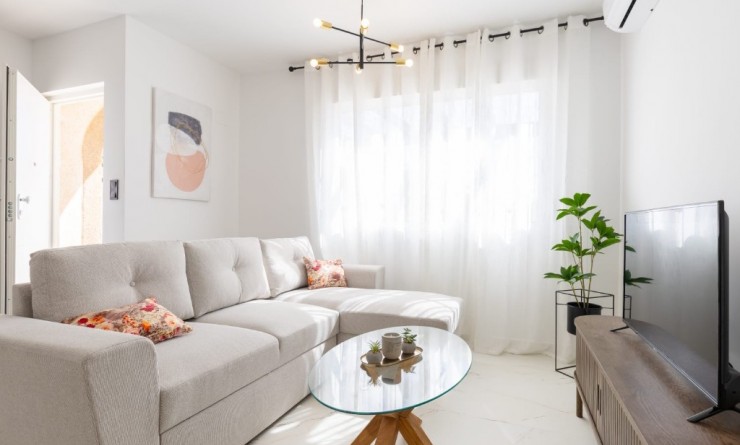 Sale - Villa - Orihuela Costa - Villamartín