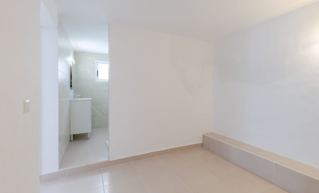 Sale - Villa - Orihuela Costa - Villamartín