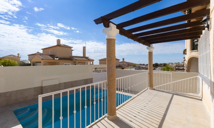Sale - Villa - Orihuela Costa - Villamartín