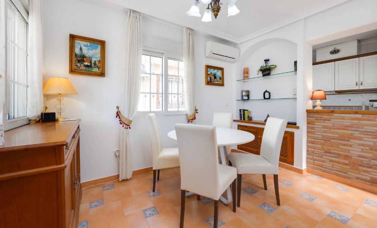 Wederverkoop - Villa - Orihuela Costa - La Zenia