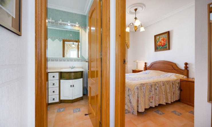 Wederverkoop - Villa - Orihuela Costa - La Zenia