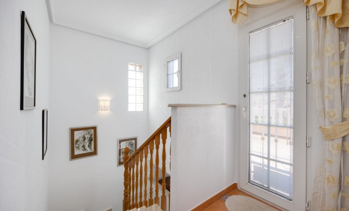 Wederverkoop - Villa - Orihuela Costa - La Zenia