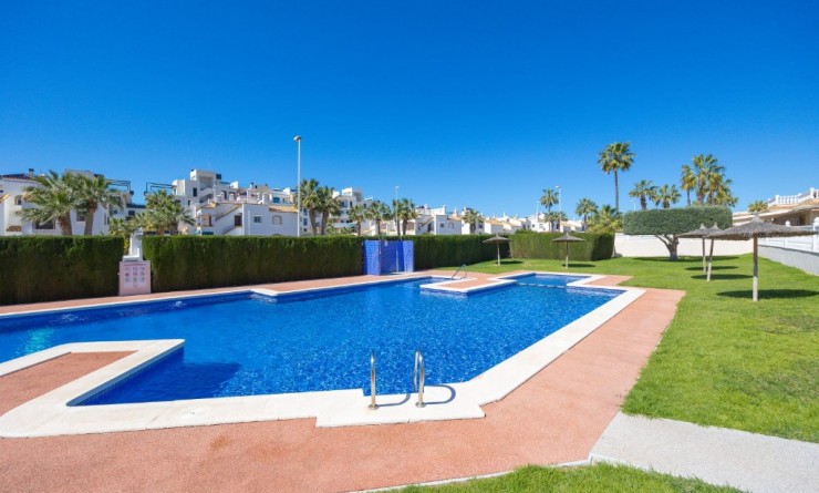 Wederverkoop - Villa - Orihuela Costa - La Zenia