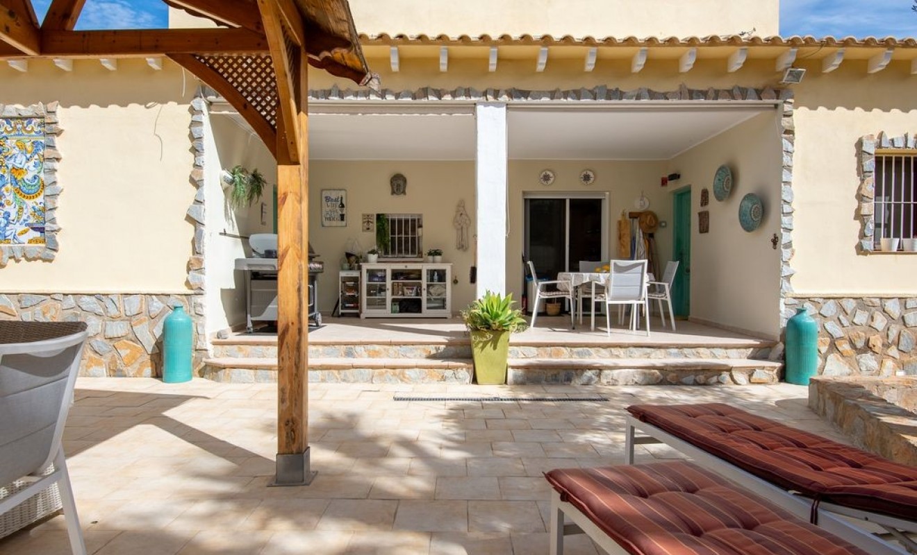Sale - Villa - Algorfa