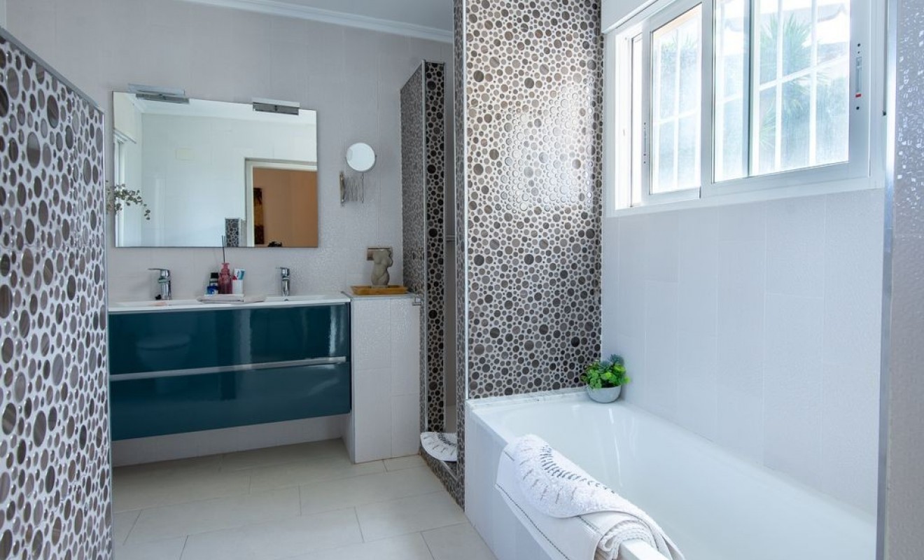 Sale - Villa - Algorfa